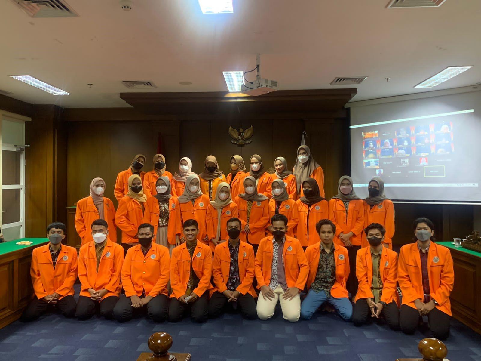 Foto PELANTIKAN ANGGOTA BARU KPS FH UAD 